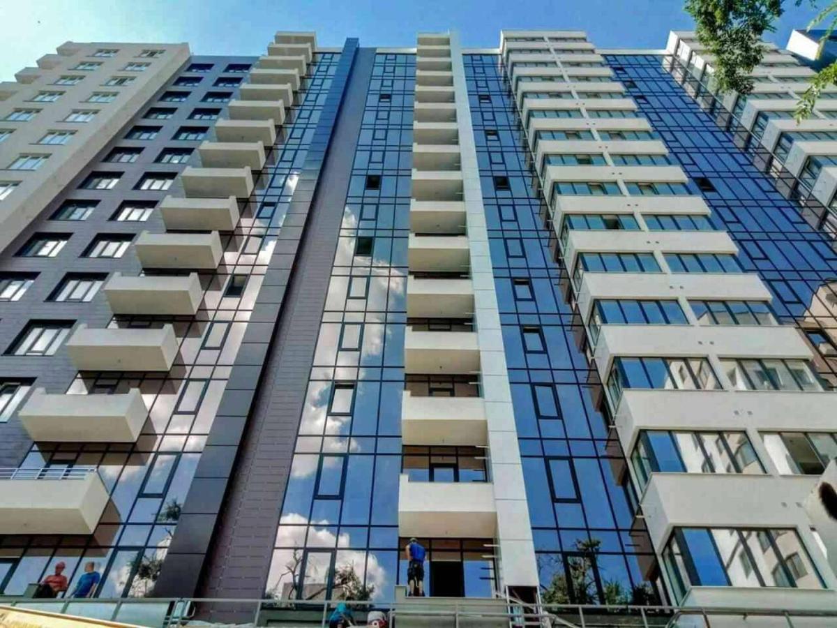 Sky House Central Apartment Chişinǎu Buitenkant foto
