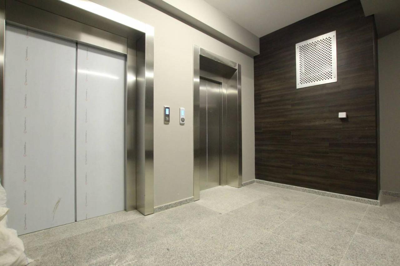 Sky House Central Apartment Chişinǎu Buitenkant foto