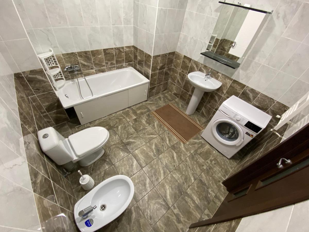 Sky House Central Apartment Chişinǎu Buitenkant foto